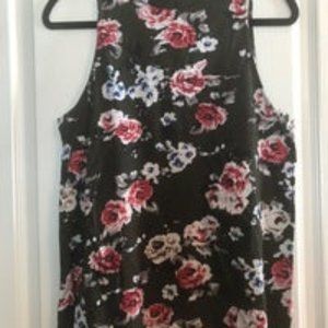 Miss Love Sleeveless Floral Top L